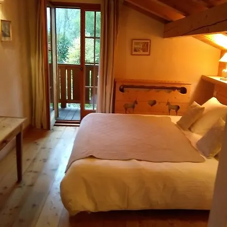 Chalet Altitude 1057